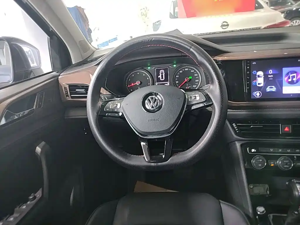 Volkswagen Tharu 2019 — фото 11