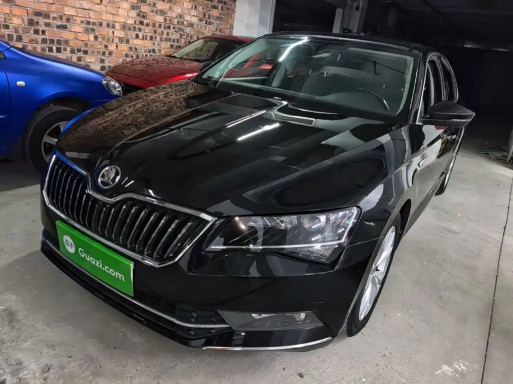 Skoda Superb 2016 — фото 2