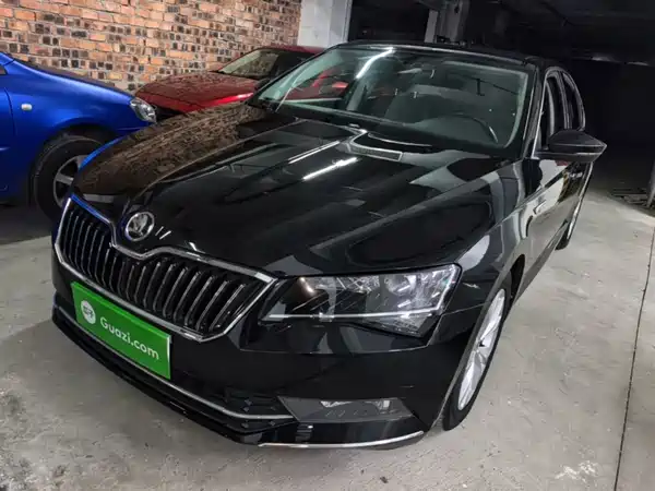 Skoda Superb 2016