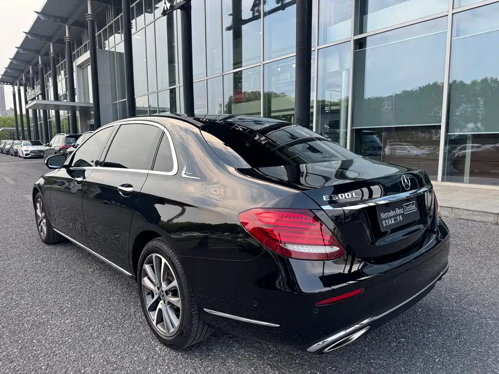 Mercedes-Benz E-Class 2019 — фото 4