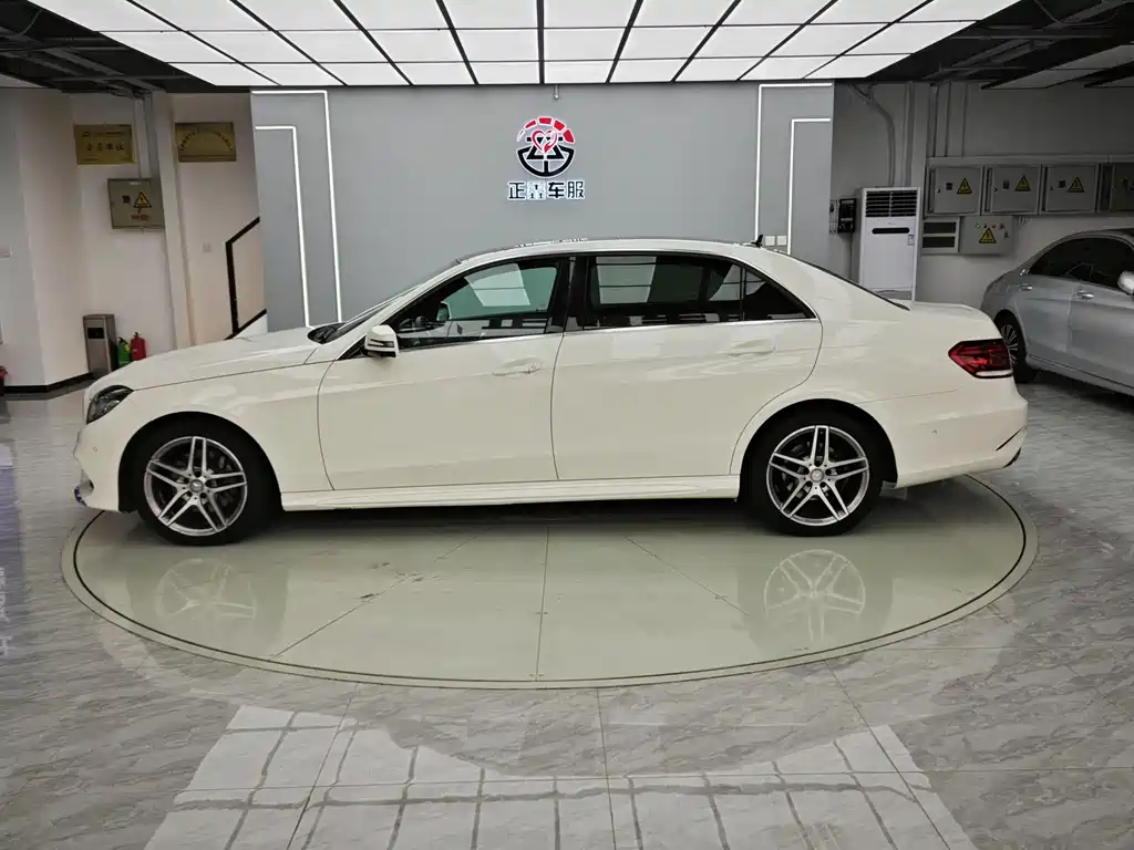 Mercedes-Benz E-Class 2014 — фото 4