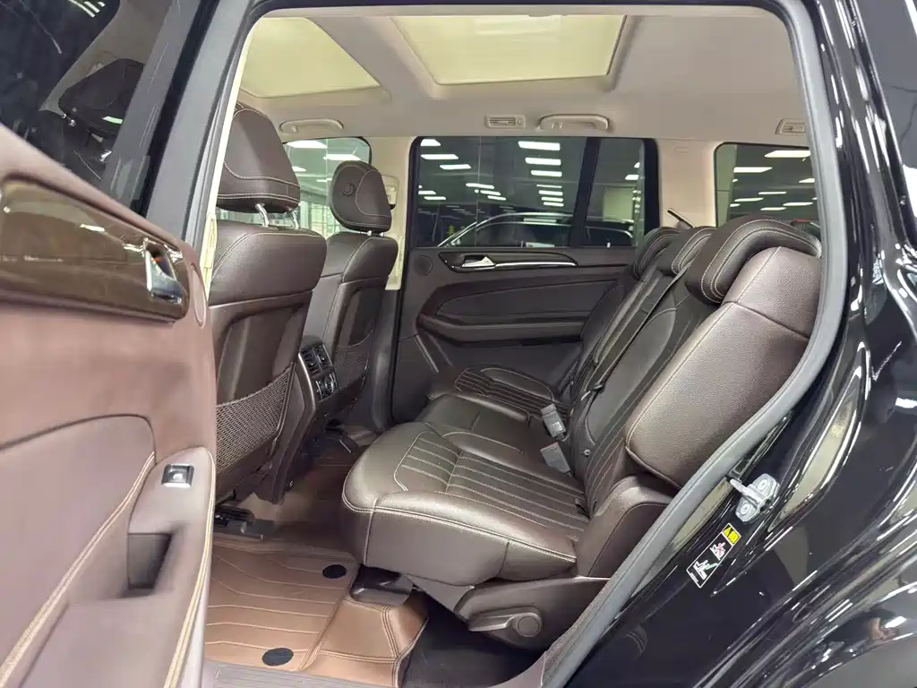 Mercedes-Benz GLS 2018 — фото 12