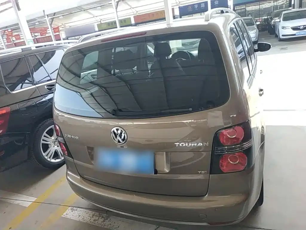 Volkswagen Touran 2016