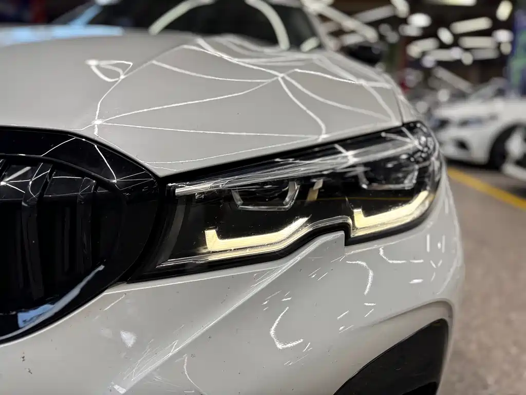 BMW 3 Series 2019 — фото 12