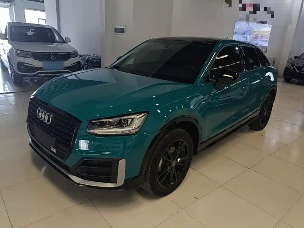 Audi Q2L 2021