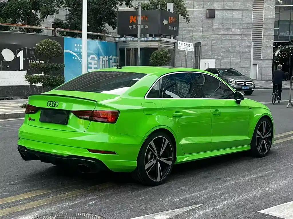 Audi RS 3 2019 — фото 8