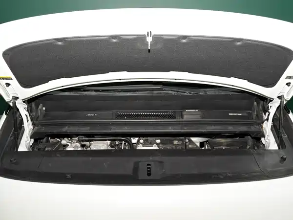 Li Auto MEGA 2024