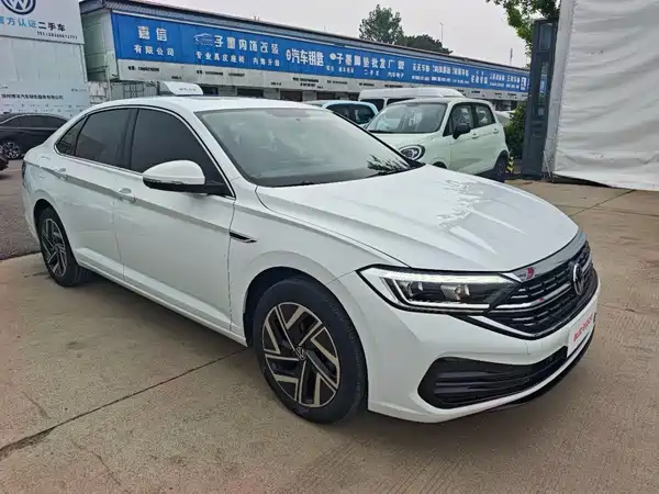 Volkswagen Sagitar 2023