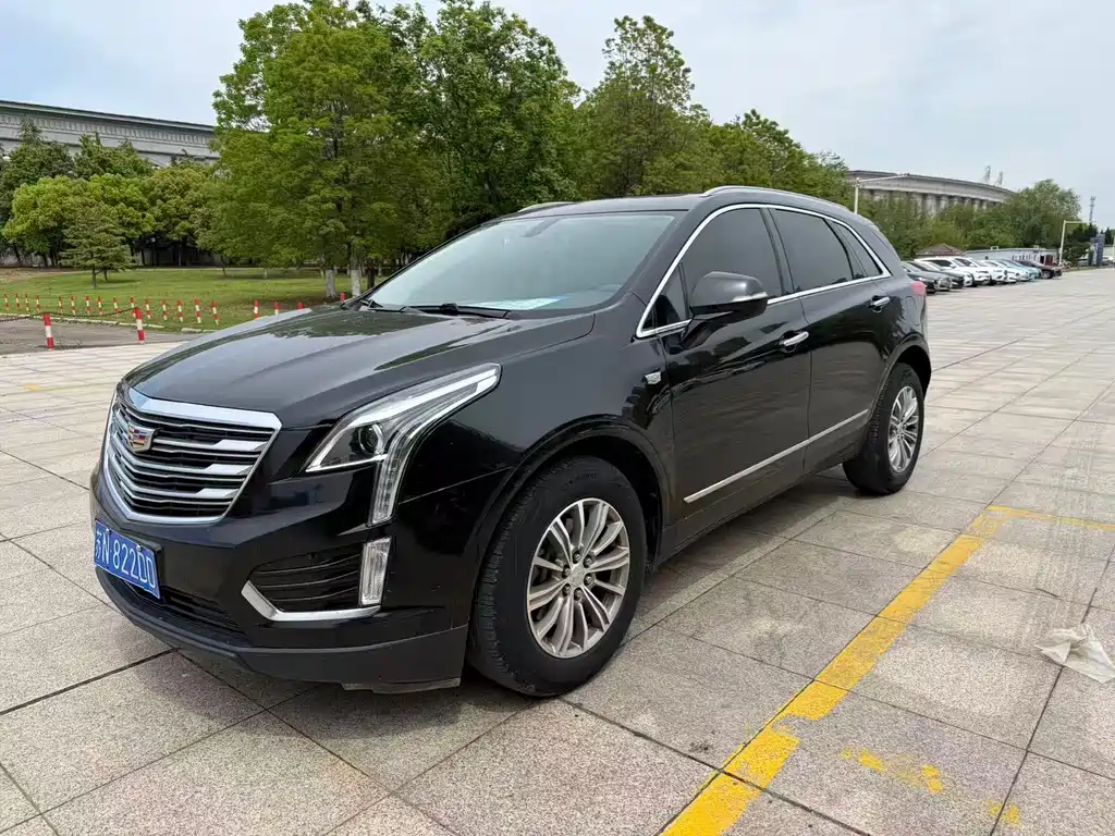 Cadillac XT5 2017 — фото 3