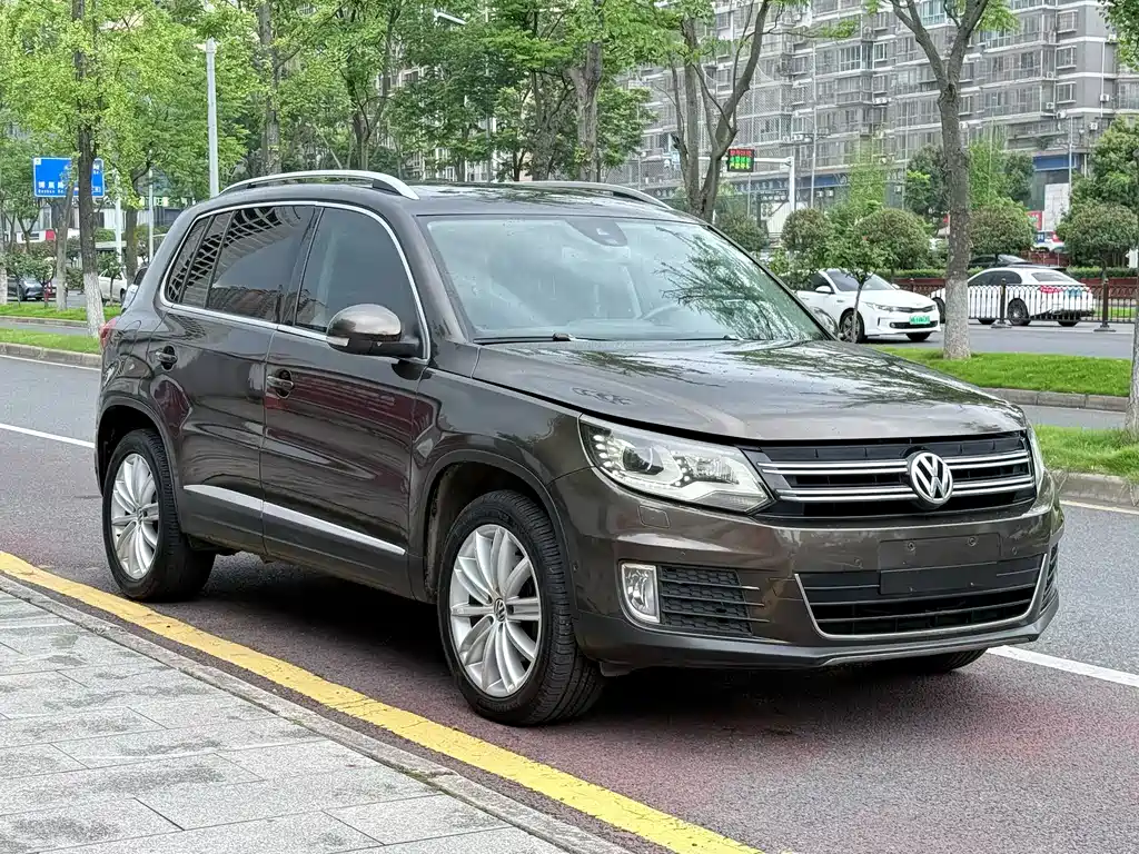 Volkswagen Tiguan 2014 — фото 3
