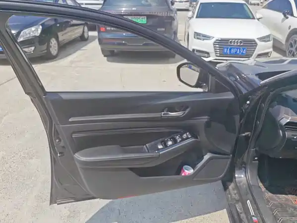Nissan Teana 2021