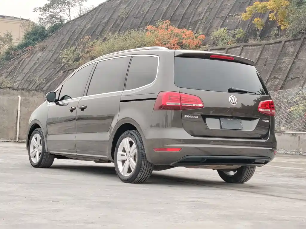 Volkswagen Sharan 2017 — фото 5