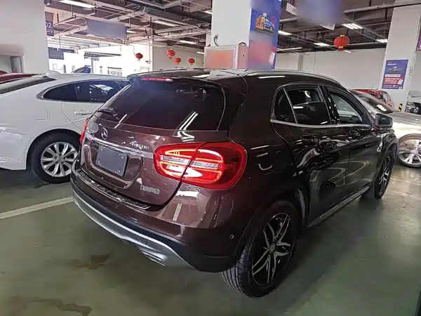 Mercedes-Benz GLA 2016