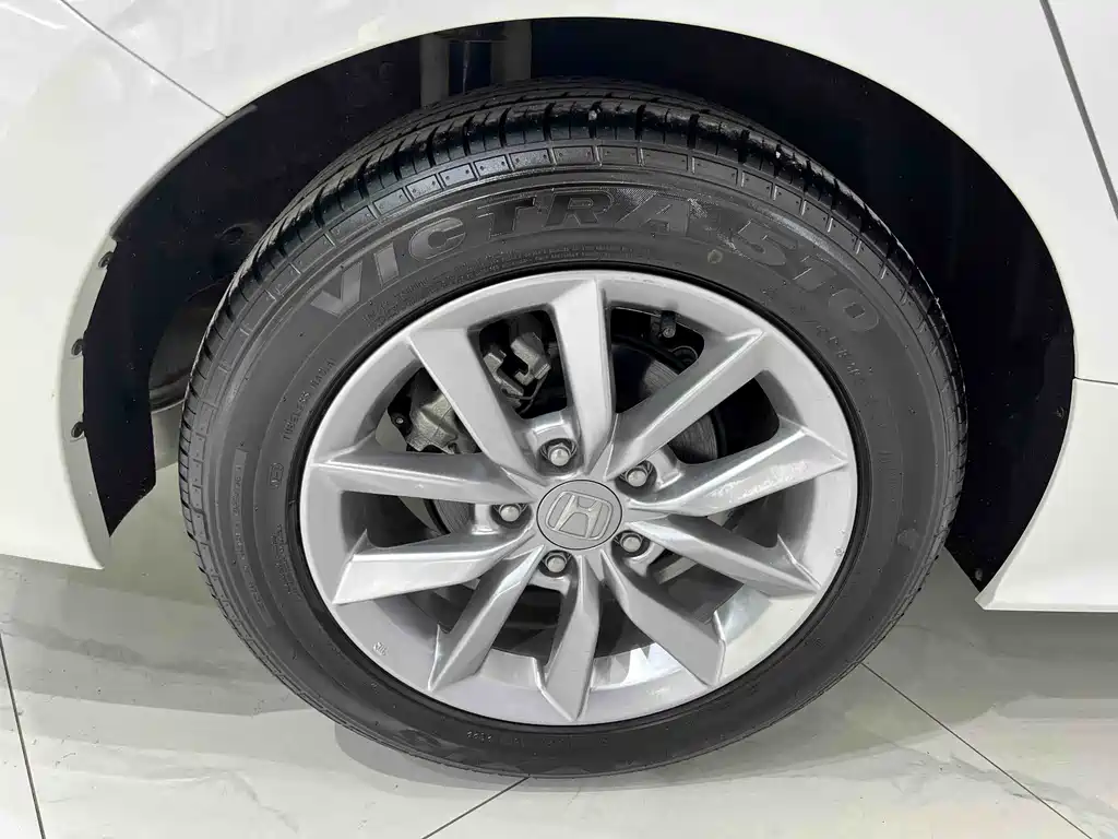 Honda Civic 2022 — фото 11