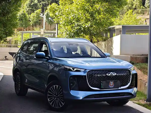 Chery Tiggo 8 PLUS C-DM 2025