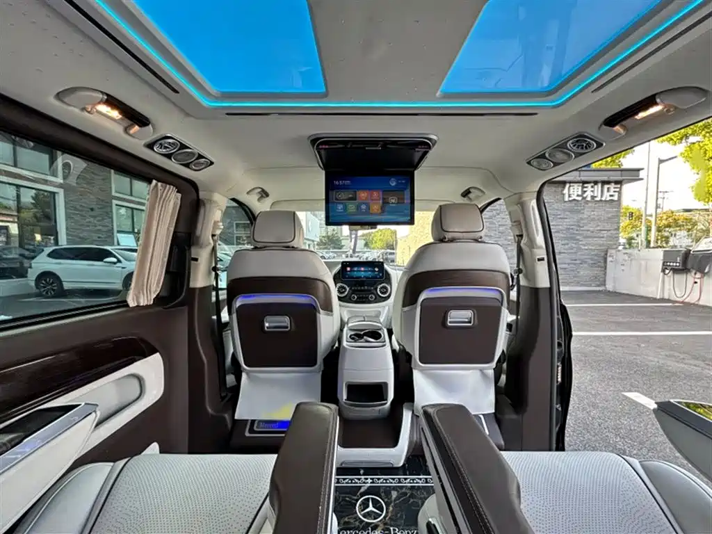 Mercedes-Benz Vito 2022 — фото 6