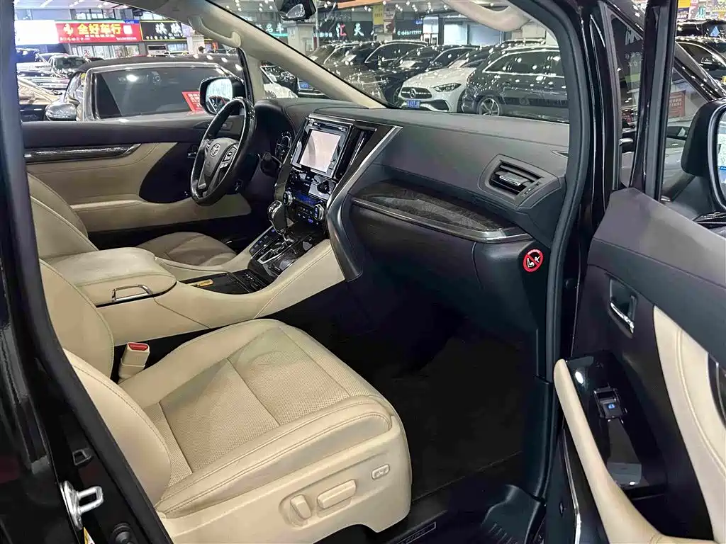 Toyota Vellfire 2019 — фото 5