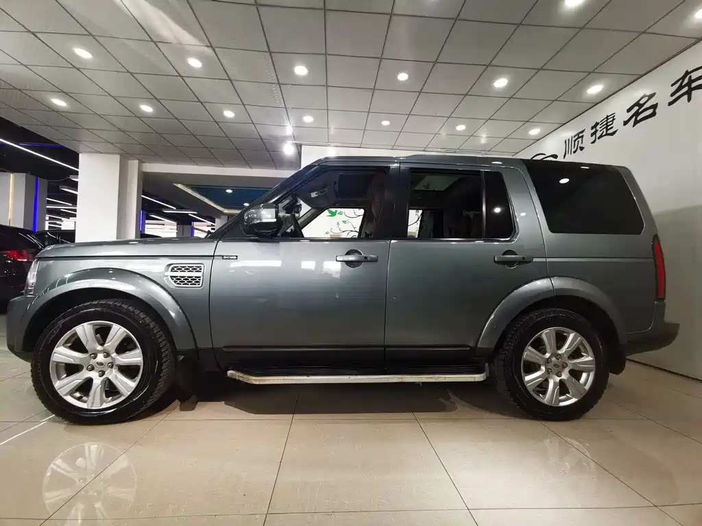 Land Rover Discovery 2015 — фото 3