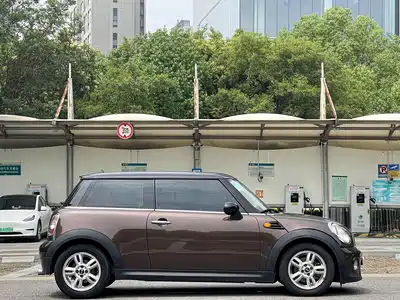 MINI MINI 2012
