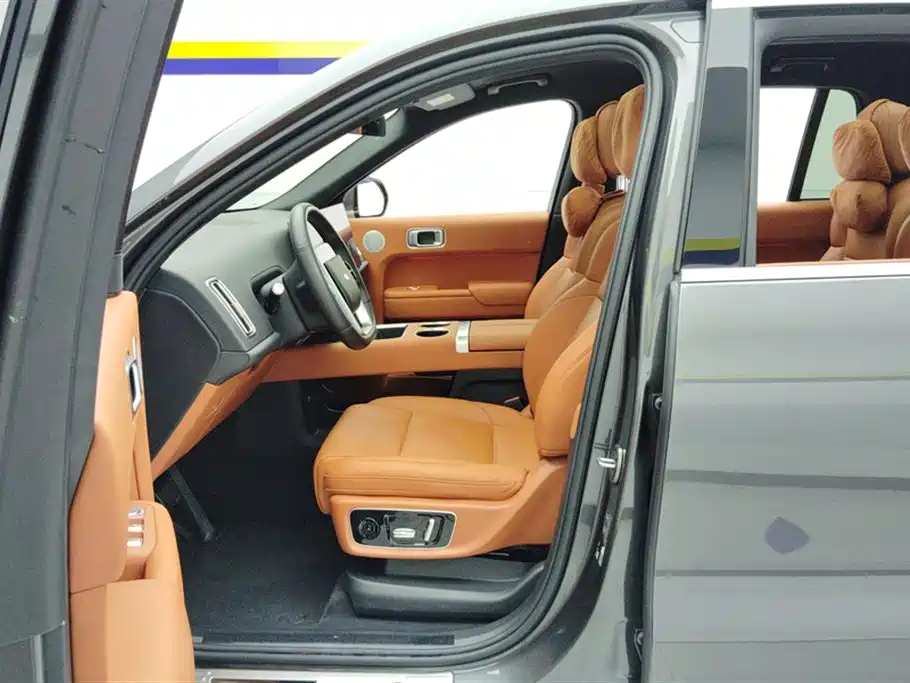 Li Auto Li L8 2023 — фото 9