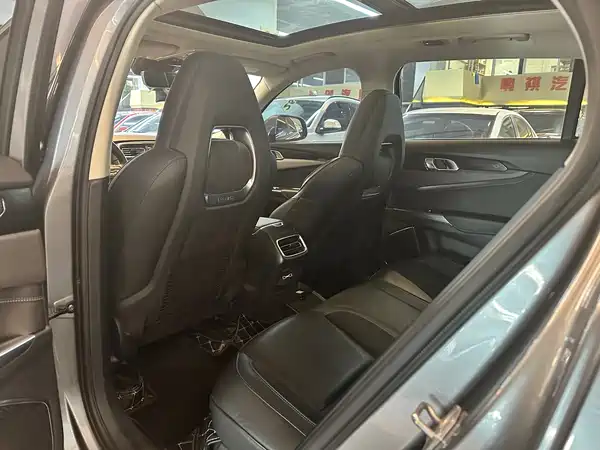 Lynk & Co 01 EM-P 2019