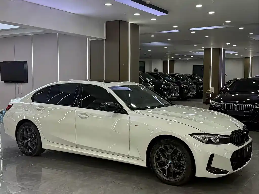 BMW 3 Series 2025