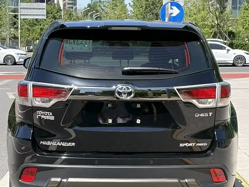 Toyota Highlander 2017 — фото 17