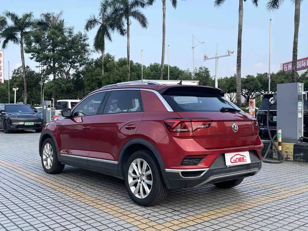 Volkswagen T-Roc 2020 — фото 9