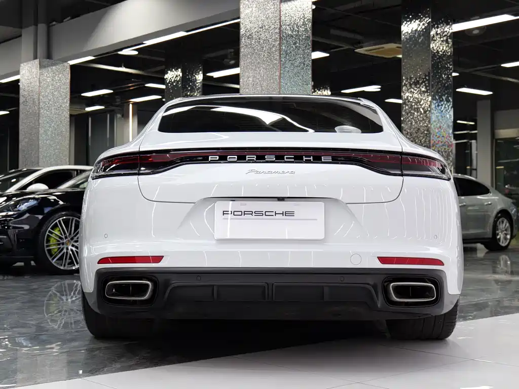 Porsche Panamera 2021 — фото 14