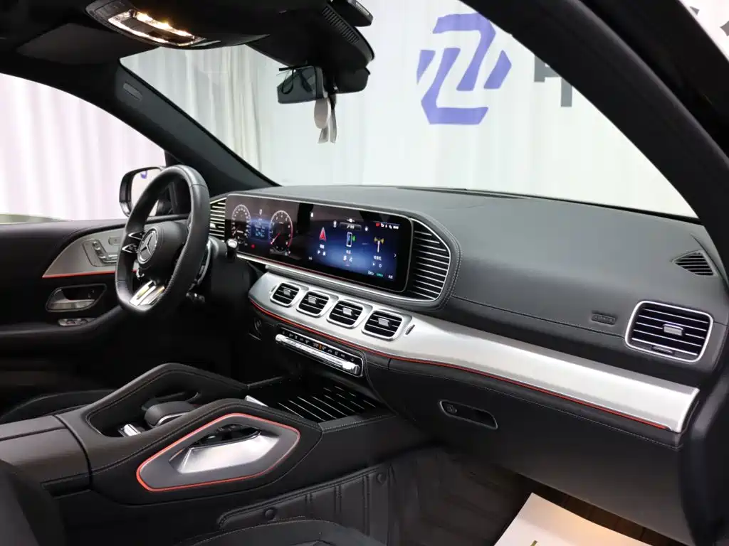 Mercedes-Benz GLE AMG 2024 — фото 20