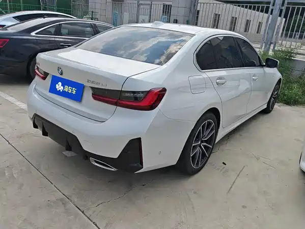 BMW 3 Series 2025