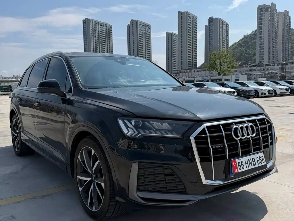 Audi Q7 2024 — фото 3