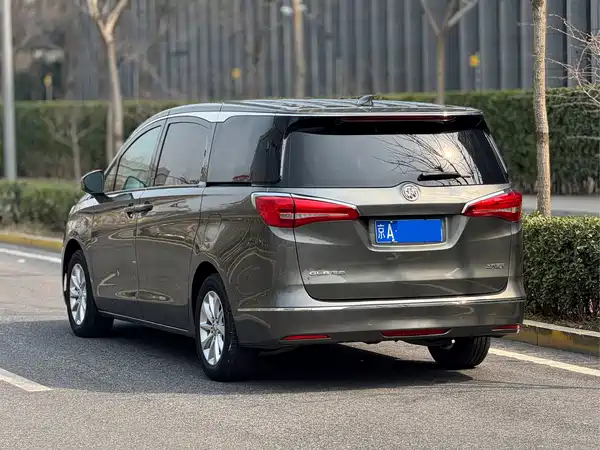 Buick GL8 2017
