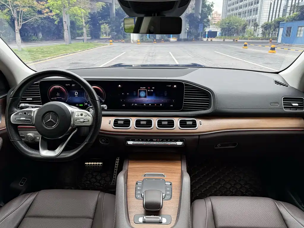 Mercedes-Benz GLS 2024 — фото 10