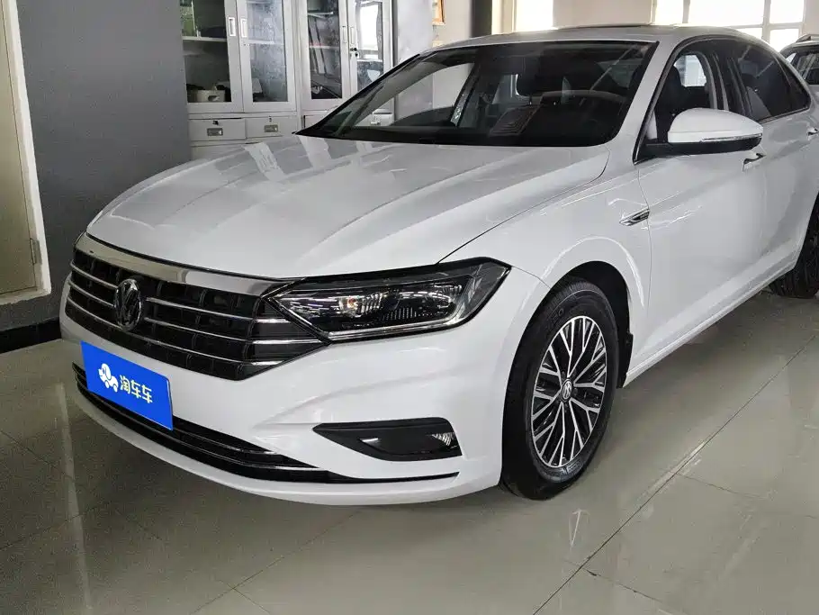 Volkswagen Sagitar 2020