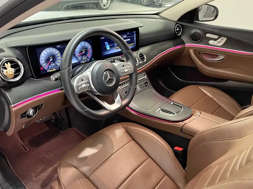 Mercedes-Benz E-Class 2019 — фото 17