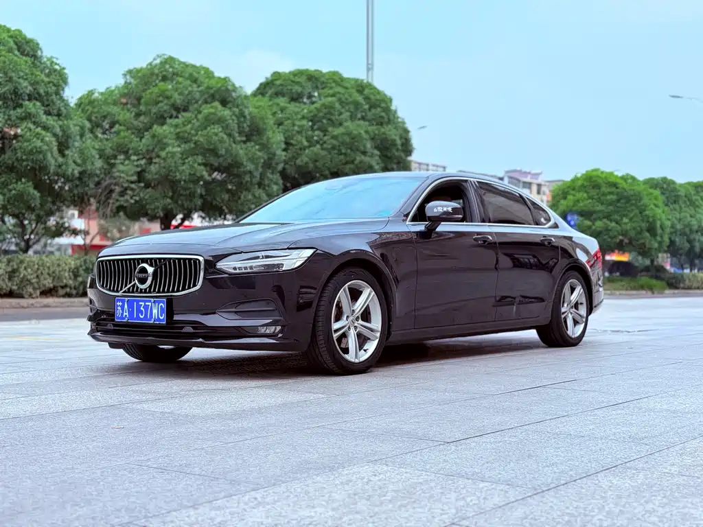 Volvo S90 2017 — фото 1