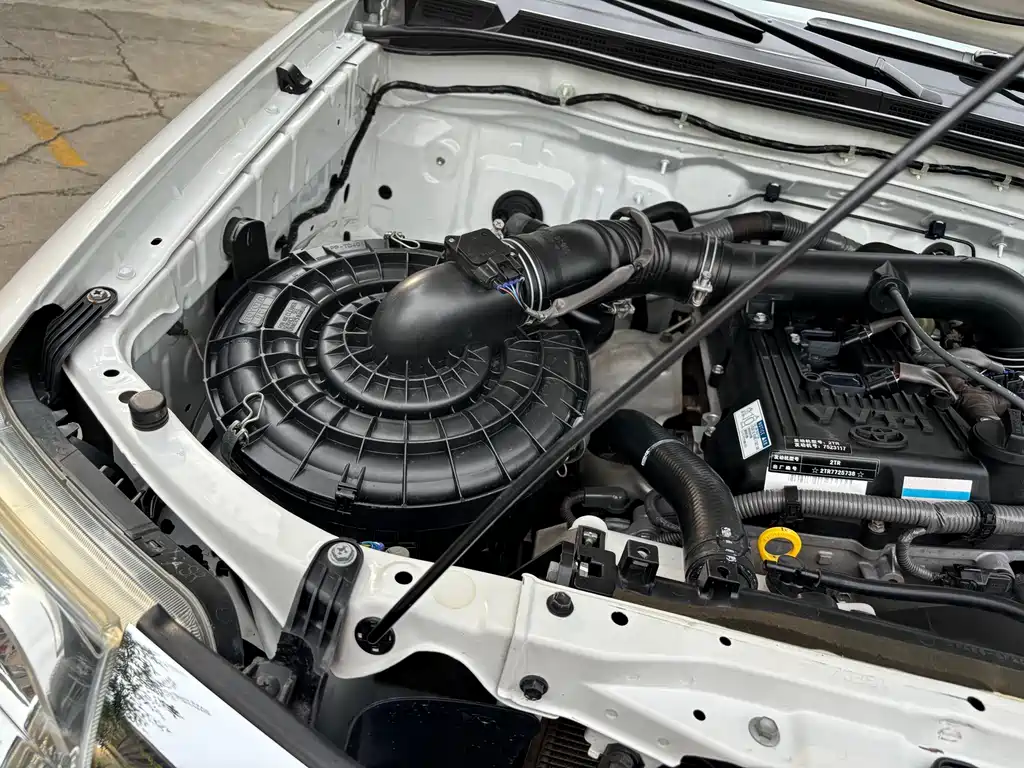 Toyota Fortuner 2014 — фото 17