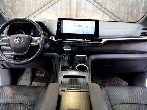 Toyota Sienna 2022