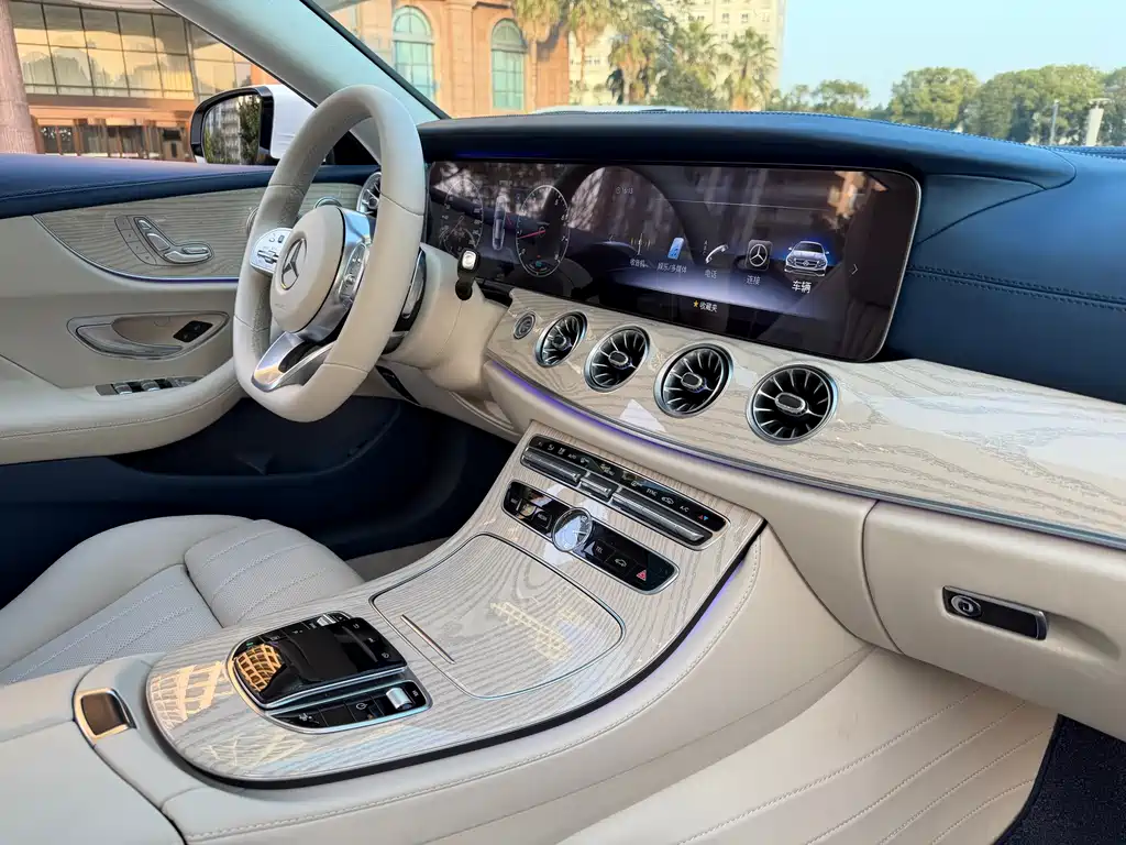 Mercedes-Benz E-Class 2021 — фото 14