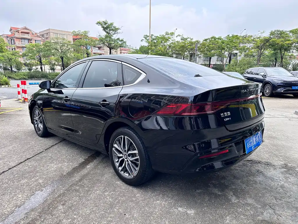 BYD Qin PLUS 2022 — фото 4