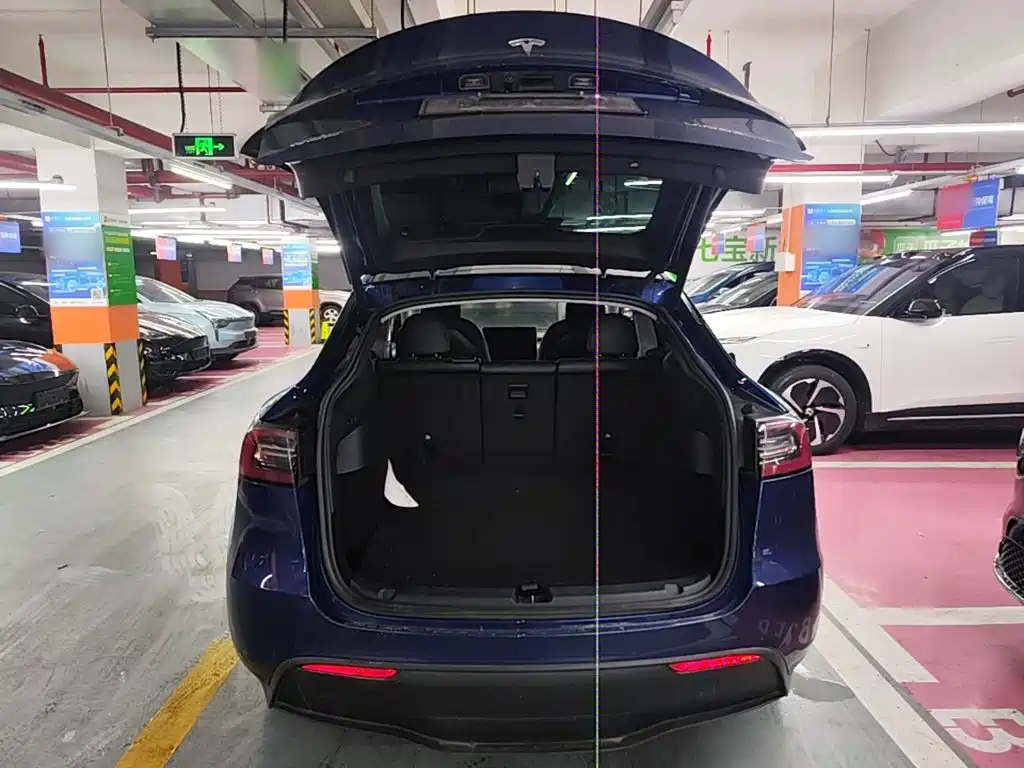 Tesla Model Y 2021 — фото 19