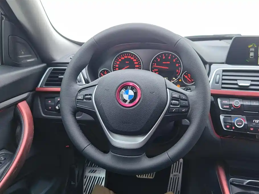 BMW 3 Series GT 2018 — фото 15