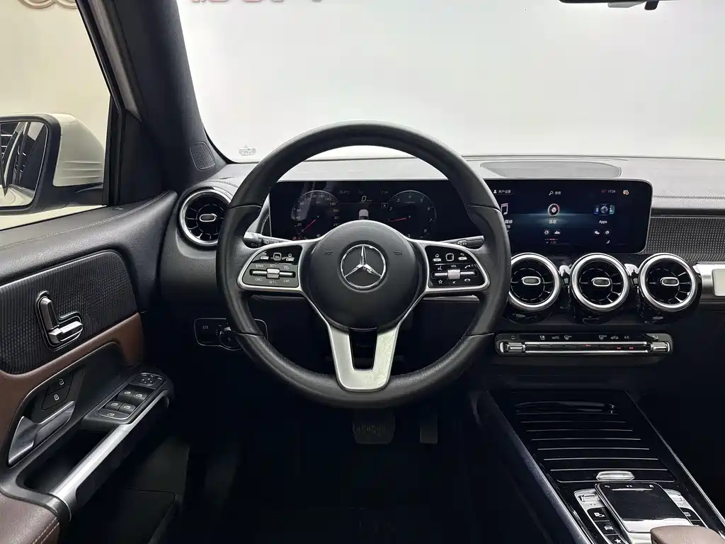 Mercedes-Benz GLB 2020 — фото 10