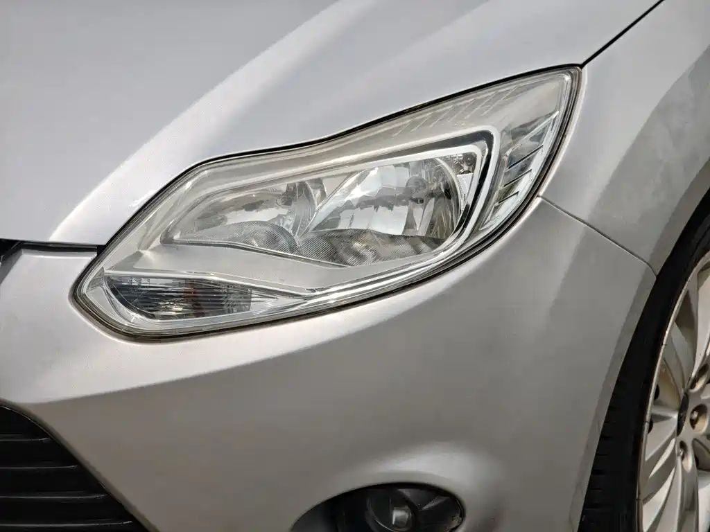 Ford Focus 2015 — фото 7