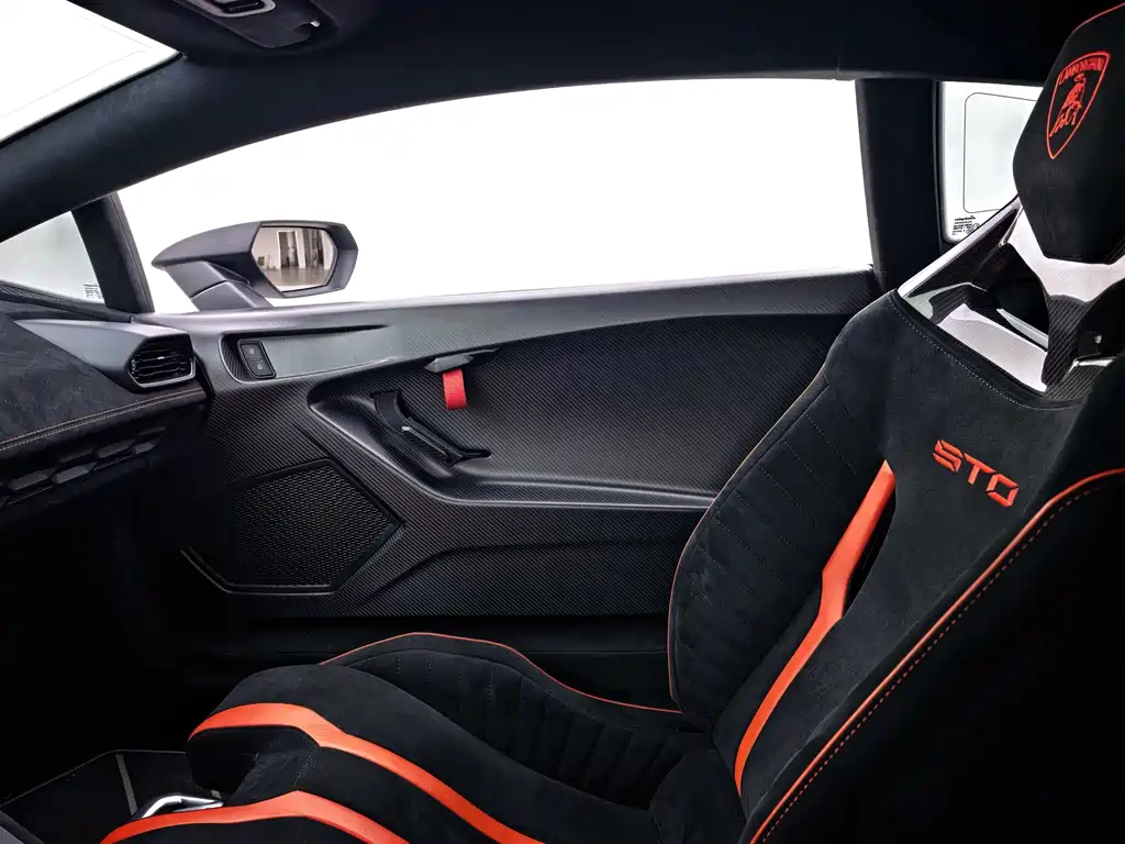 Lamborghini Huracan 2021 — фото 13