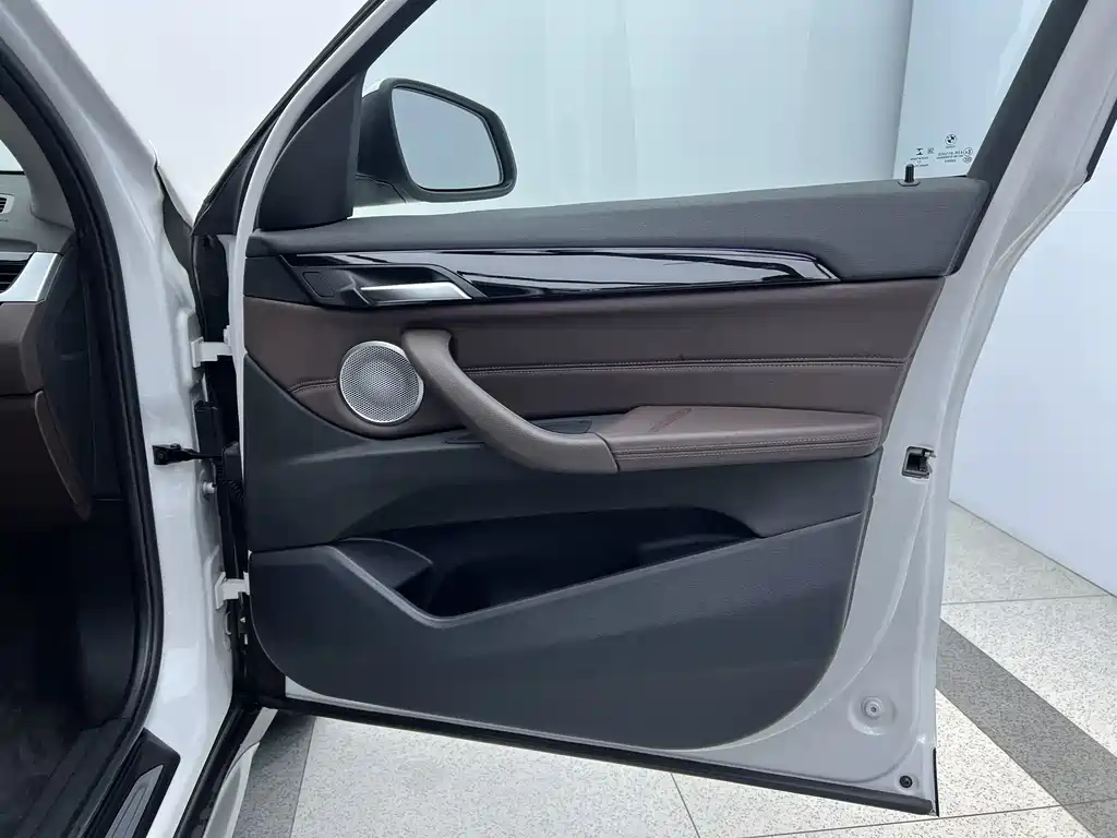 BMW X1 2022 — фото 23