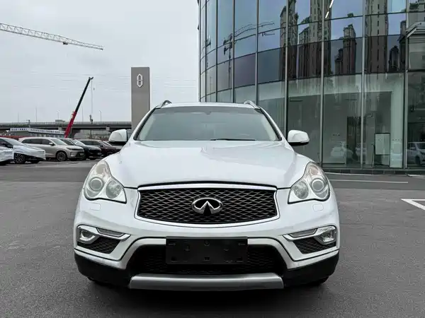 Infiniti QX50 2015