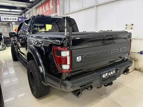 Ford F-150 Raptor 2023