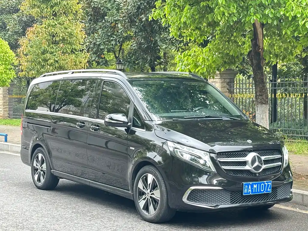 Mercedes-Benz V-Class 2021 — фото 2
